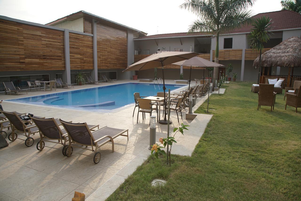 Mamba Point Hotel Monrovia Buitenkant foto